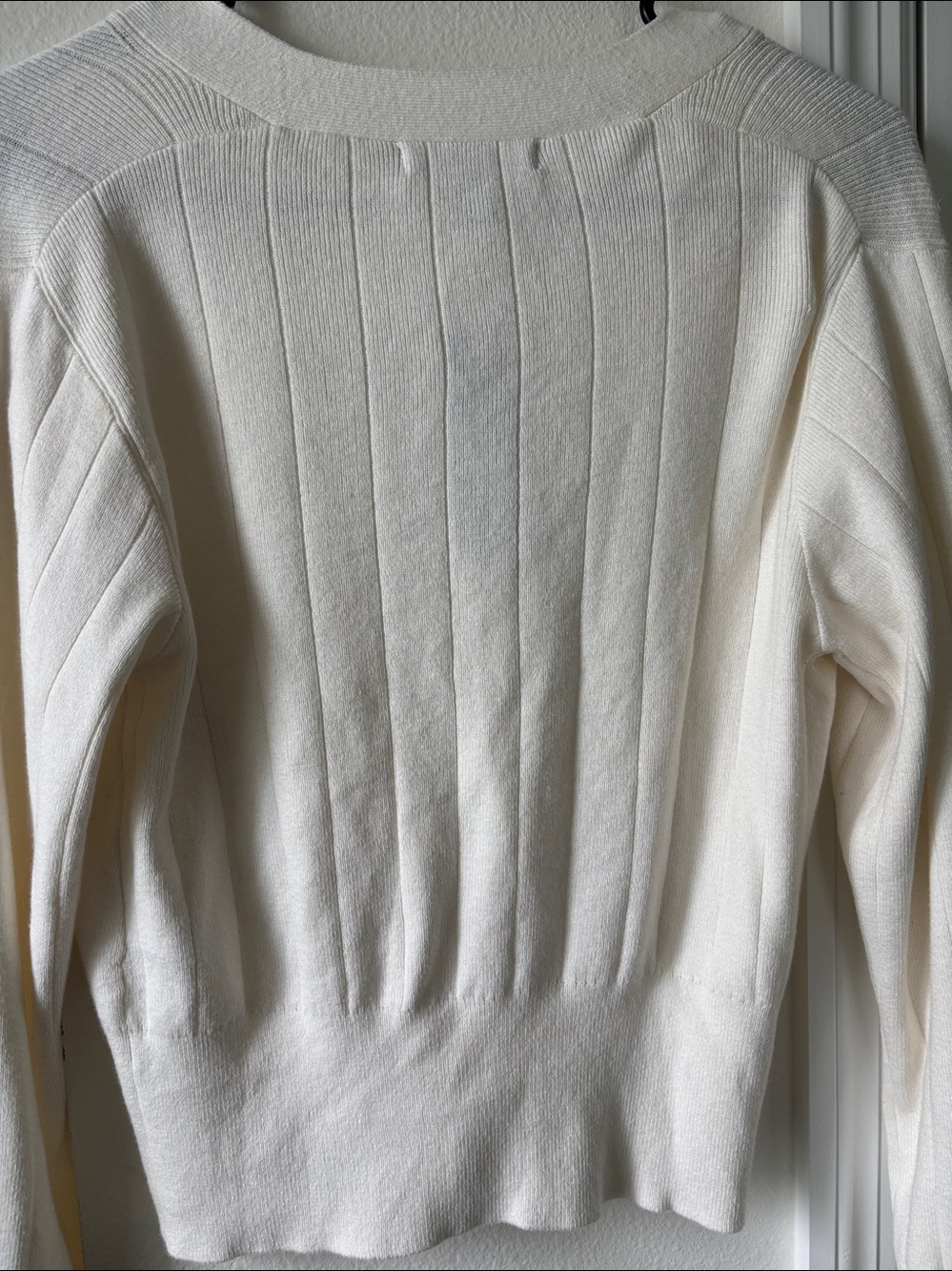 Banana Republic Ivory V-Neck Button Front Cardigan - Picture 3 of 3